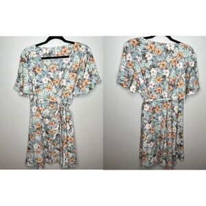 NWOT Wrap‎ around floral summer dress size large